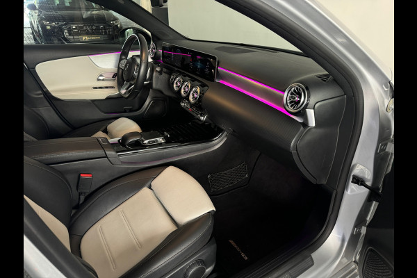Mercedes-Benz A-Klasse 200 Premium Pano|Sfeer|Camera|Night