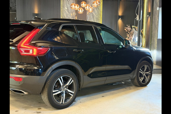 Volvo XC40 2.0 T4 R-Design