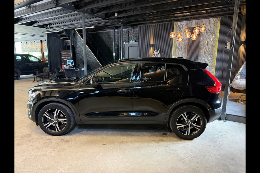 Volvo XC40 2.0 T4 R-Design
