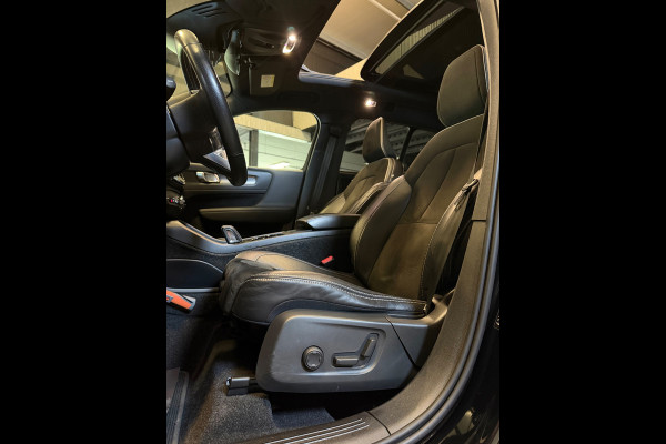 Volvo XC40 2.0 T4 R-Design