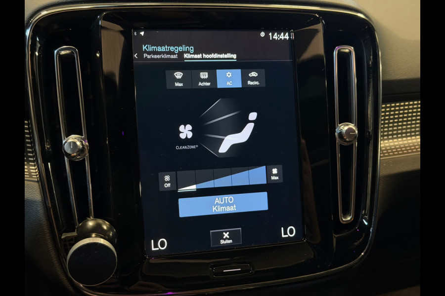 Volvo XC40 2.0 T4 R-Design
