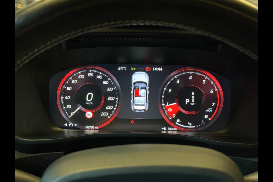 Volvo XC40 2.0 T4 R-Design