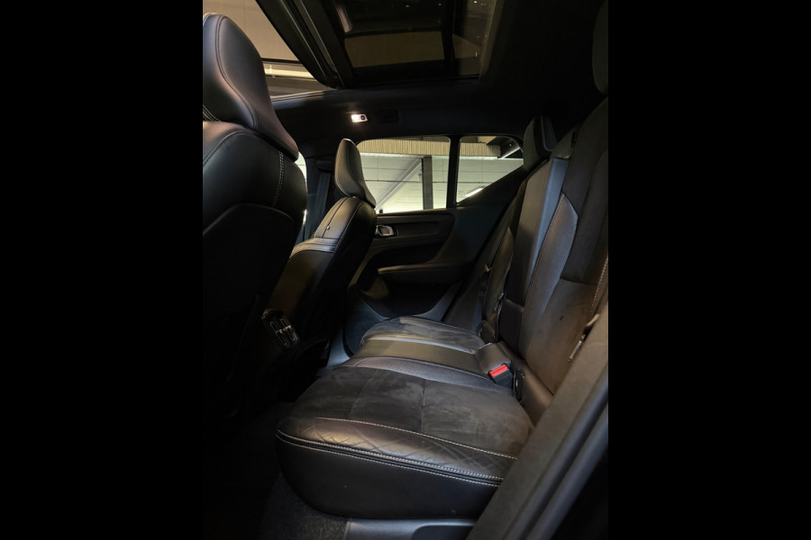 Volvo XC40 2.0 T4 R-Design