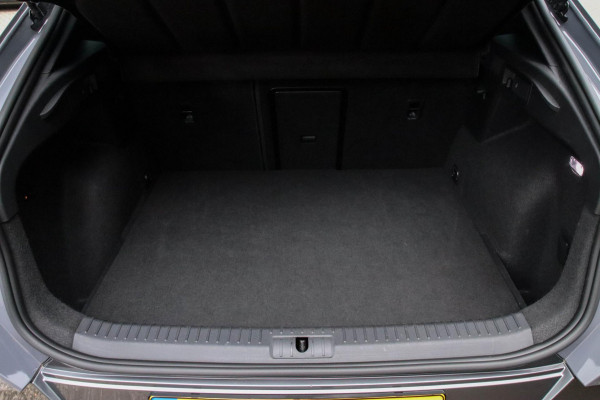 CUPRA Formentor 1.4 e-Hybrid VZ Copper Edition 245pk DSG Panoramadak|Virtual Cockpit|LED Matrix|Kuipstoelen elektrisch|NAVI|Camera