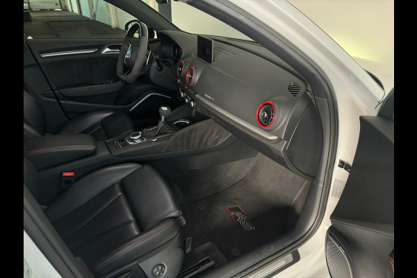 Audi RS3 Limousine 2.5 TFSI quattro Pano|RS Seat|B&O|Keyless