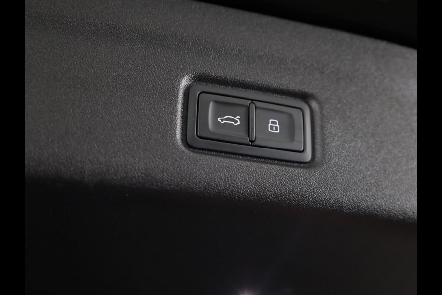 Audi Q6 e-tron S edition performance 100 kWh 306pk |  360° Camera | Adaptive cruise control | Matrix ledkoplampen  | stoelverwarming voor en achter | Comfortpakket
