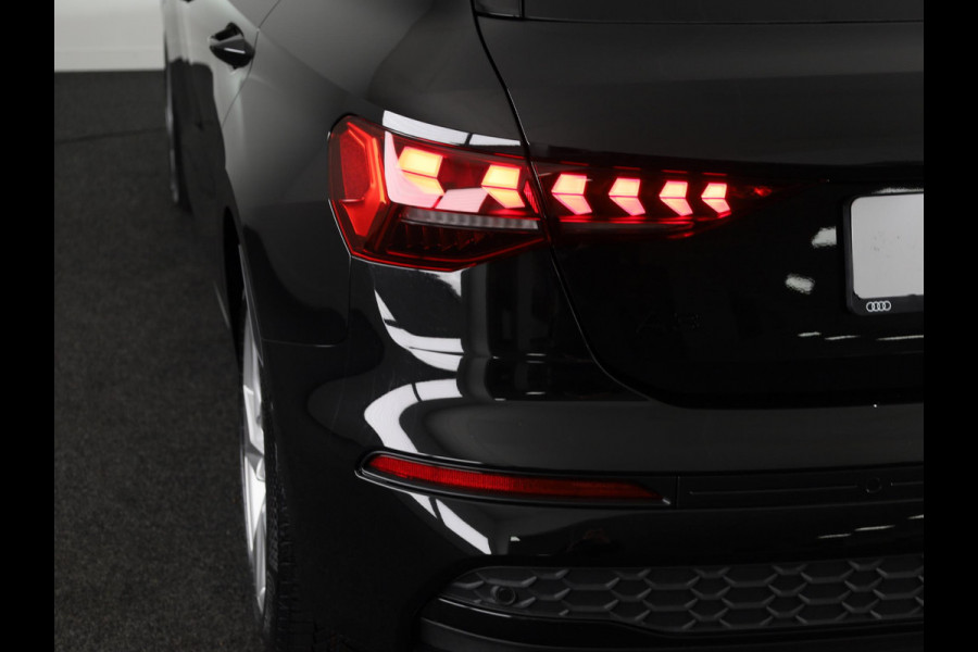 Audi A3 Sportback 40 TFSI e Advanced edition 204pk | Private Lease € 648,00 per maand* | Navigatie | Parkeercamera | Adaptieve cruise controle | Apple carplay-/ Android Auto | Verlengde garantie