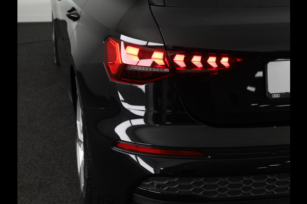 Audi A3 Sportback 40 TFSI e Advanced edition 204pk | Private Lease € 648,00 per maand* | Navigatie | Parkeercamera | Adaptieve cruise controle | Apple carplay-/ Android Auto | Verlengde garantie