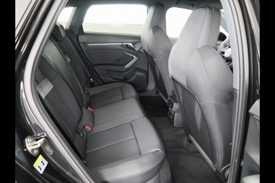 Audi A3 Sportback 40 TFSI e Advanced edition 204pk | Private Lease € 648,00 per maand* | Navigatie | Parkeercamera | Adaptieve cruise controle | Apple carplay-/ Android Auto | Verlengde garantie