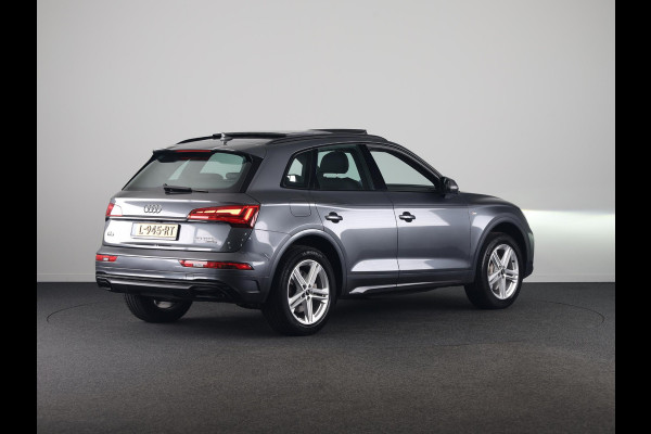Audi Q5 50 TFSI e S edition 299pk | Panoramadak | Navigatie | Parkeercamera | Stoelverwarming | S-line interieur