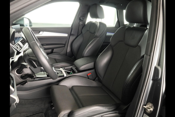 Audi Q5 50 TFSI e S edition 299pk | Panoramadak | Navigatie | Parkeercamera | Stoelverwarming | S-line interieur
