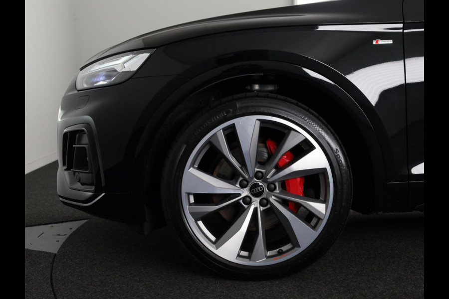 Audi Q5 Sportback 55 TFSI e S edition Competition 367pk | Panoramadak | Trekhaak | Head uo Display | B&O Premium Audio | Verlengde garantie | S-line interieur