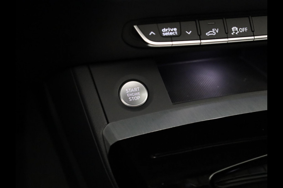Audi Q5 Sportback 55 TFSI e S edition Competition 367pk | Panoramadak | Trekhaak | Head uo Display | B&O Premium Audio | Verlengde garantie | S-line interieur