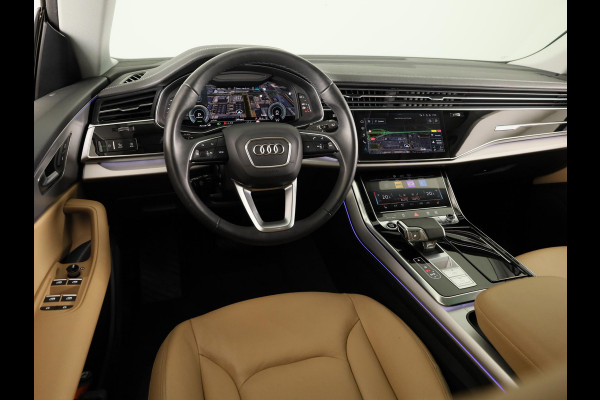 Audi Q8 55 TFSI e quattro Pro Line 380pk | Panoramadak | Pack Tour | Keyless pakket | 20 inch lichtmetalen velgen