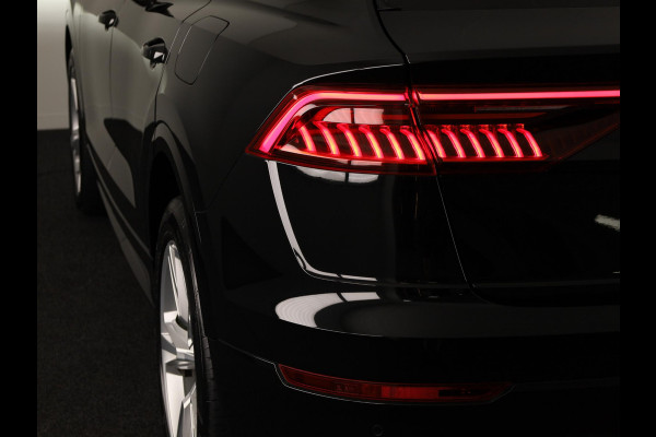 Audi Q8 55 TFSI e quattro Pro Line 380pk | Panoramadak | Pack Tour | Keyless pakket | 20 inch lichtmetalen velgen