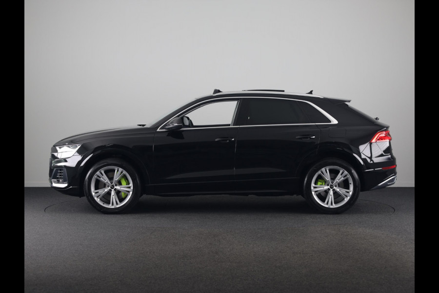 Audi Q8 55 TFSI e quattro Pro Line 380pk | Panoramadak | Pack Tour | Keyless pakket | 20 inch lichtmetalen velgen