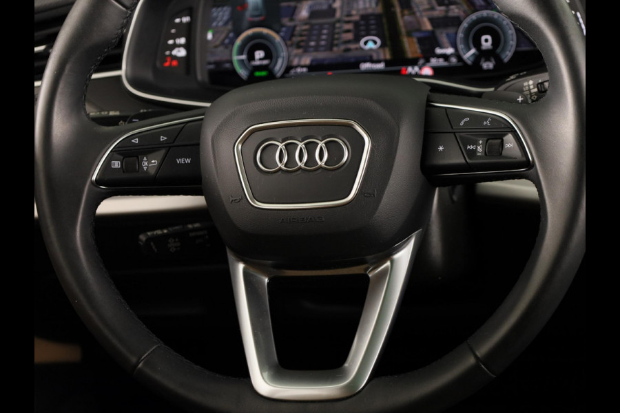 Audi Q8 55 TFSI e quattro Pro Line 380pk | Panoramadak | Pack Tour | Keyless pakket | 20 inch lichtmetalen velgen