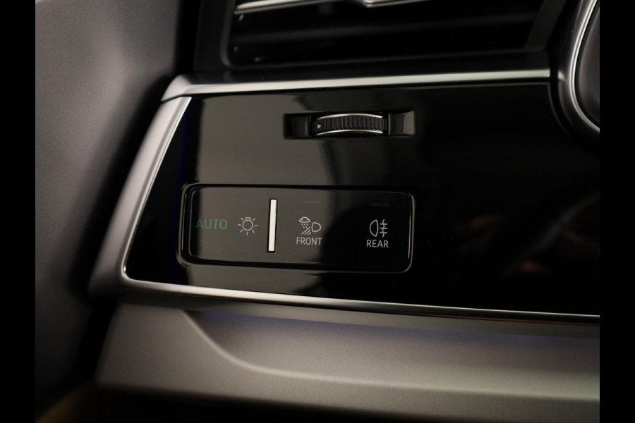 Audi Q8 55 TFSI e quattro Pro Line 380pk | Panoramadak | Pack Tour | Keyless pakket | 20 inch lichtmetalen velgen