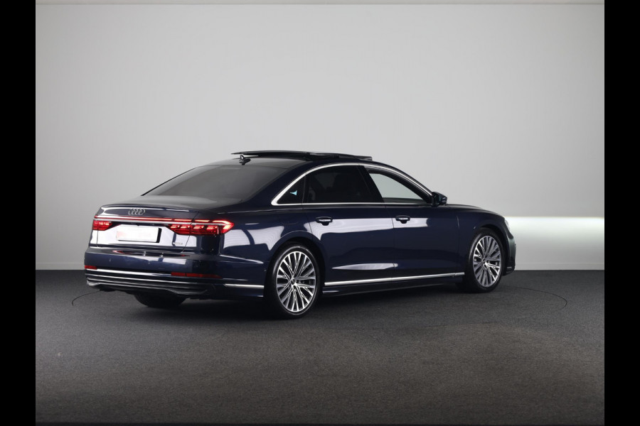 Audi A8 60 TFSI e quattro Lang 462pk | Panoramadak | Ventilatie + massage voor en achter | HUD | Luchtvering |