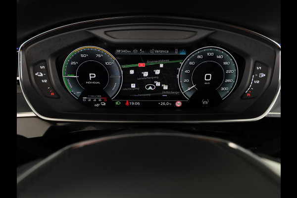 Audi A8 60 TFSI e quattro Lang 462pk | Panoramadak | Ventilatie + massage voor en achter | HUD | Luchtvering |