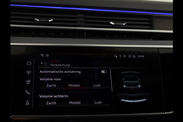 Audi A8 60 TFSI e quattro Lang 462pk | Panoramadak | Ventilatie + massage voor en achter | HUD | Luchtvering |