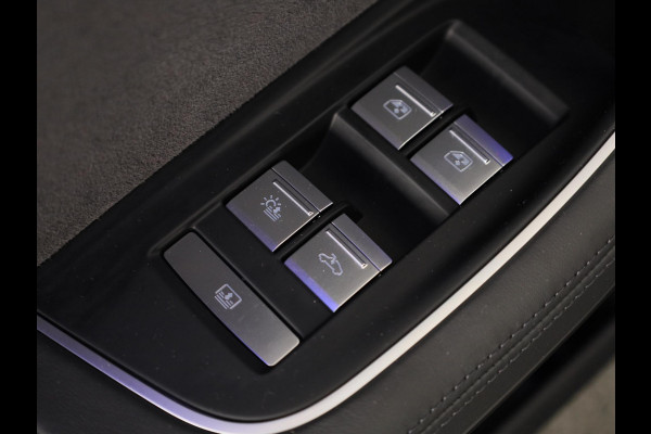 Audi A8 60 TFSI e quattro Lang 462pk | Panoramadak | Ventilatie + massage voor en achter | HUD | Luchtvering |