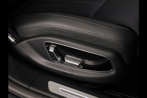 Audi A8 60 TFSI e quattro Lang 462pk | Panoramadak | Ventilatie + massage voor en achter | HUD | Luchtvering |