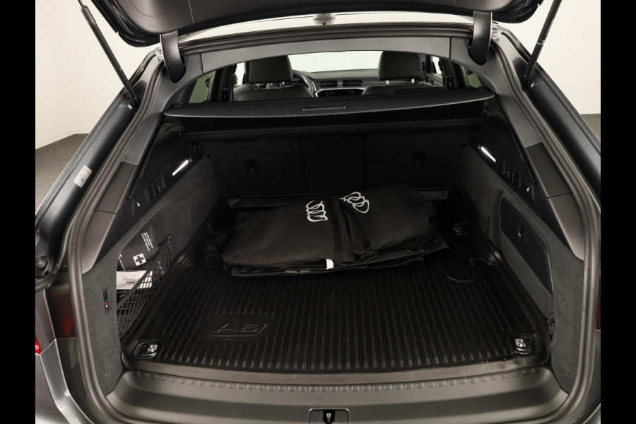Audi A6 Avant 55 TFSI e quattro Pro Line S Competition 367pk | Panoramadak | Wegklapbare trekhaak | B&O Audio | Parkeercamera