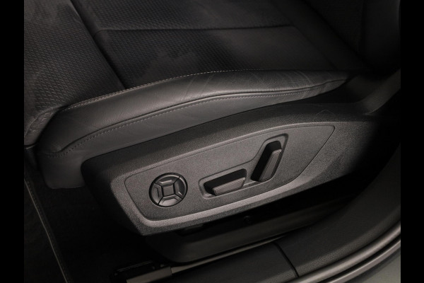 Audi A6 Avant 55 TFSI e quattro Pro Line S Competition 367pk | Panoramadak | Wegklapbare trekhaak | B&O Audio | Parkeercamera
