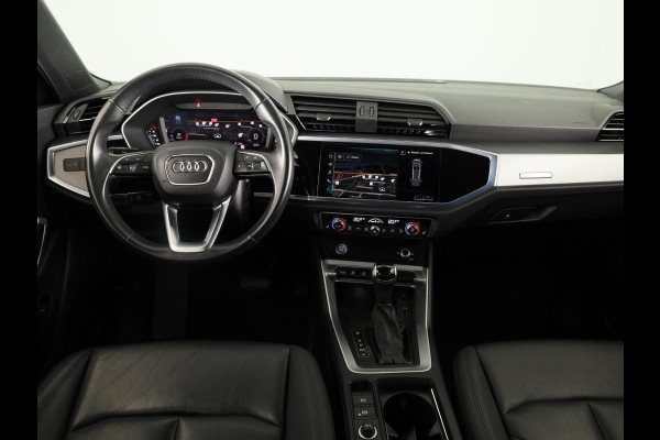 Audi Q3 35 TFSI Pro Line 150pk | Navigatie | Lederen bekleding | Elektrisch verstelbare voorstoelen | Parkeersensoren voor en achter |