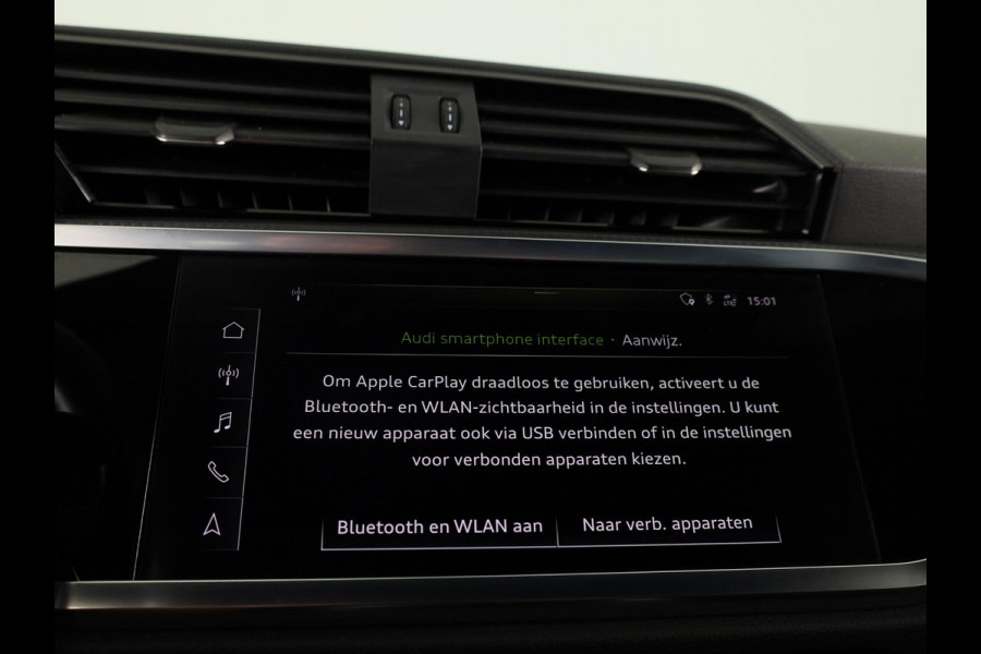 Audi Q3 35 TFSI Pro Line 150pk | Navigatie | Lederen bekleding | Elektrisch verstelbare voorstoelen | Parkeersensoren voor en achter |