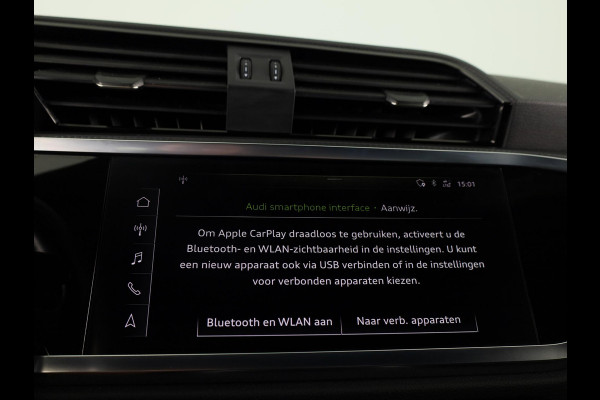 Audi Q3 35 TFSI Pro Line 150pk | Navigatie | Lederen bekleding | Elektrisch verstelbare voorstoelen | Parkeersensoren voor en achter |
