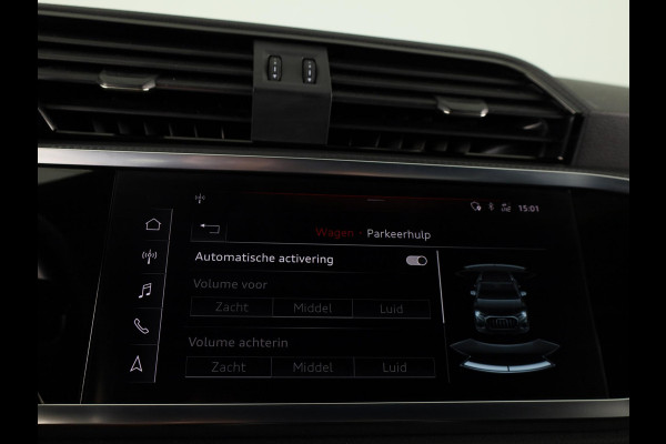 Audi Q3 35 TFSI Pro Line 150pk | Navigatie | Lederen bekleding | Elektrisch verstelbare voorstoelen | Parkeersensoren voor en achter |