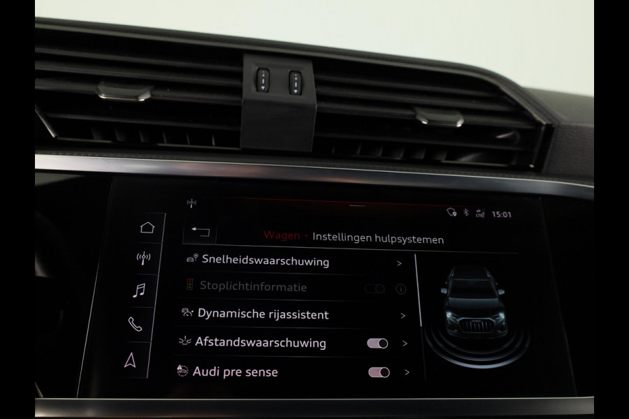 Audi Q3 35 TFSI Pro Line 150pk | Navigatie | Lederen bekleding | Elektrisch verstelbare voorstoelen | Parkeersensoren voor en achter |
