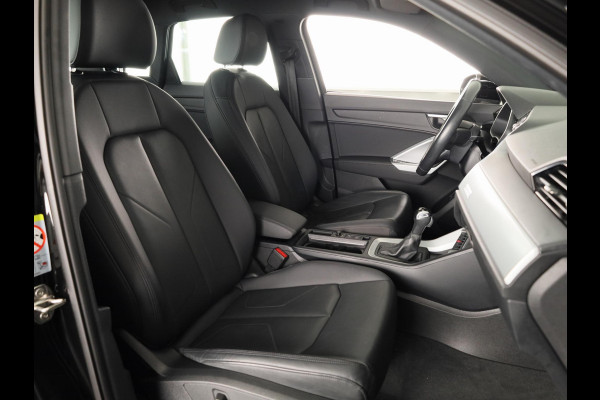 Audi Q3 35 TFSI Pro Line 150pk | Navigatie | Lederen bekleding | Elektrisch verstelbare voorstoelen | Parkeersensoren voor en achter |