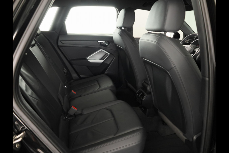 Audi Q3 35 TFSI Pro Line 150pk | Navigatie | Lederen bekleding | Elektrisch verstelbare voorstoelen | Parkeersensoren voor en achter |