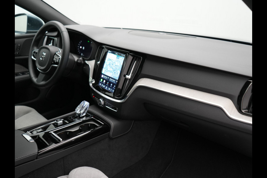 Volvo V60 T6 AWD Plus Bright LONG RANGE PHEV 350pk Dealer O.H. | Trekhaak Af Fabriek | Panodak | Adaptive Cruise | 360 Camera | Comfortstoelen Memory & Verwarmd | Stuur Verwarmd | Keyless | Blis | Apple Carplay | Google Assistent | DAB | Plug In Hybrid |