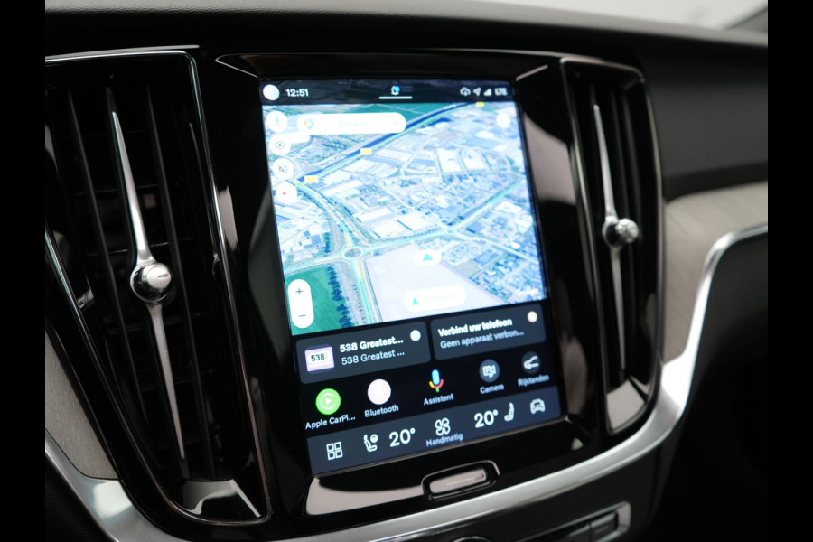 Volvo V60 T6 AWD Plus Bright LONG RANGE PHEV 350pk Dealer O.H. | Trekhaak Af Fabriek | Panodak | Adaptive Cruise | 360 Camera | Comfortstoelen Memory & Verwarmd | Stuur Verwarmd | Keyless | Blis | Apple Carplay | Google Assistent | DAB | Plug In Hybrid |