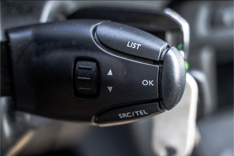 Opel Vivaro 1.5 L2H1 | 3-Zits | 1e Eigenaar | Cruise | PDC | Airco