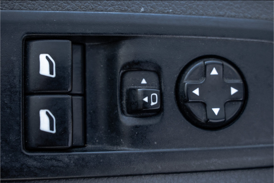 Opel Vivaro 1.5 L2H1 | 3-Zits | 1e Eigenaar | Cruise | PDC | Airco