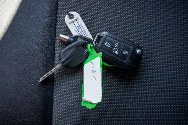 Opel Vivaro 1.5 L2H1 | 3-Zits | 1e Eigenaar | Cruise | PDC | Airco
