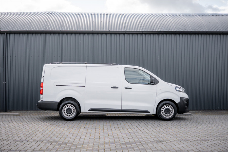 Opel Vivaro 1.5 | 3-Zits | 1e Eigenaar | Camera | Inrichting | Cruise | Airco | Trekhaak