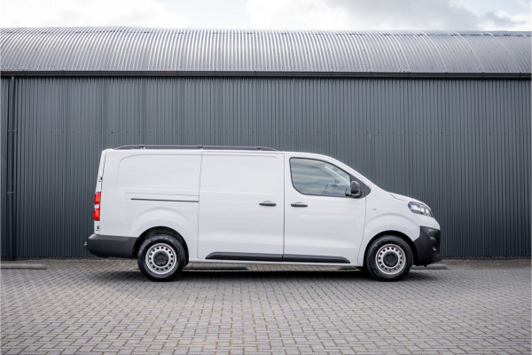 Opel Vivaro 1.5 | 3-Zits | 1e Eigenaar | Camera | Inrichting | Cruise | Airco | Trekhaak