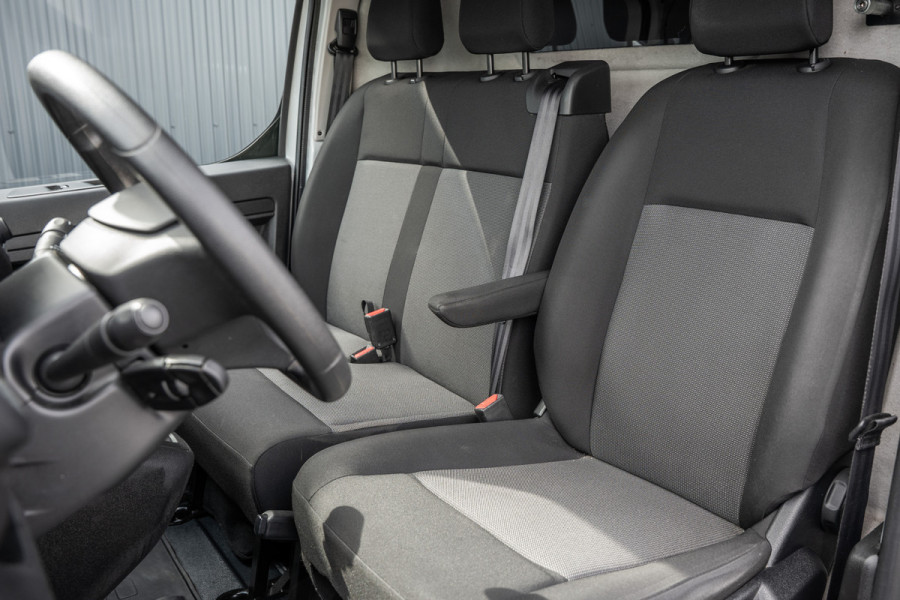 Opel Vivaro 1.5 | 3-Zits | 1e Eigenaar | Camera | Inrichting | Cruise | Airco | Trekhaak