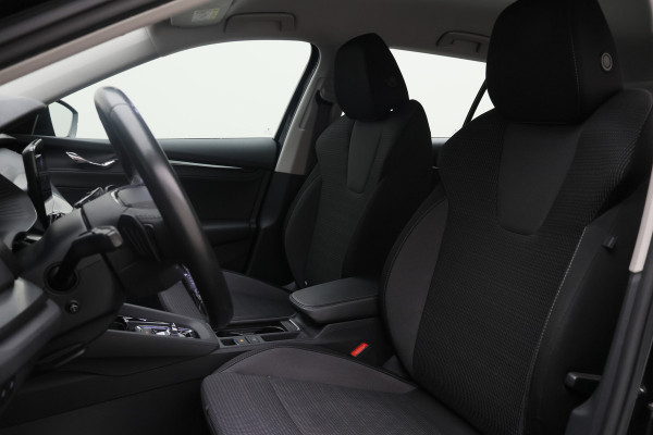 Škoda Octavia Combi 1.0 e-TSI DSG Business Edition Virtual Cockpit, Cruise, Apple Carplay, Rijstrooksensor, LED, DAB, PDC, 16''