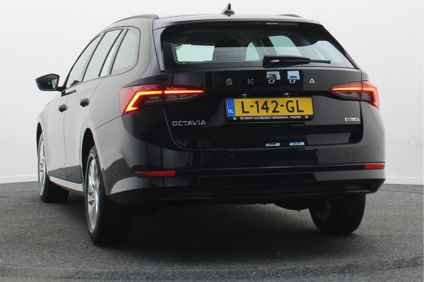 Škoda Octavia Combi 1.0 e-TSI DSG Business Edition Virtual Cockpit, Cruise, Apple Carplay, Rijstrooksensor, LED, DAB, PDC, 16''