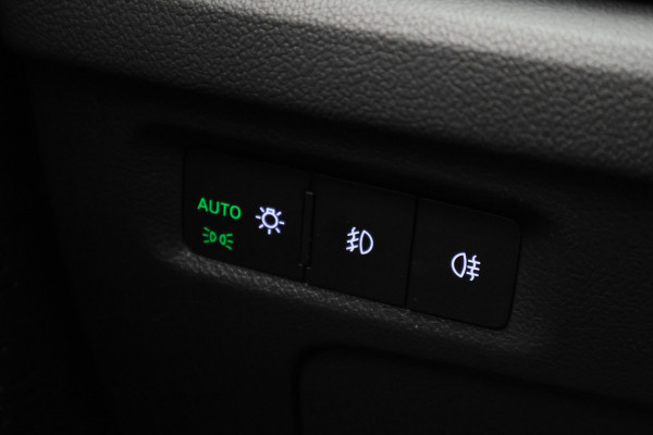 Škoda Octavia Combi 1.0 e-TSI DSG Business Edition Virtual Cockpit, Cruise, Apple Carplay, Rijstrooksensor, LED, DAB, PDC, 16''