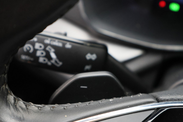 Škoda Octavia Combi 1.0 e-TSI DSG Business Edition Virtual Cockpit, Cruise, Apple Carplay, Rijstrooksensor, LED, DAB, PDC, 16''