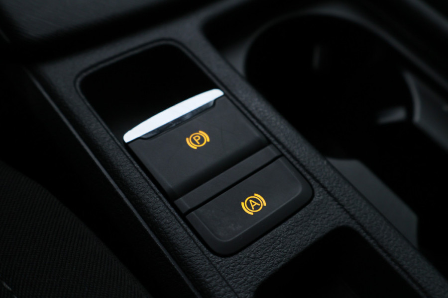 Škoda Octavia Combi 1.0 e-TSI DSG Business Edition Virtual Cockpit, Cruise, Apple Carplay, Rijstrooksensor, LED, DAB, PDC, 16''