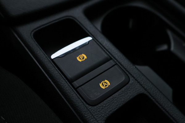 Škoda Octavia Combi 1.0 e-TSI DSG Business Edition Virtual Cockpit, Cruise, Apple Carplay, Rijstrooksensor, LED, DAB, PDC, 16''